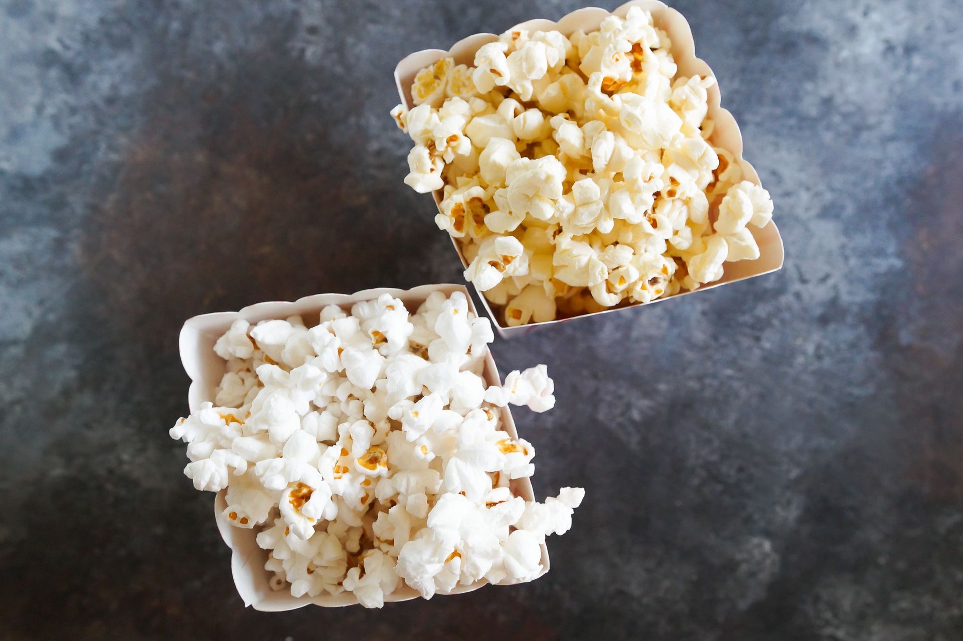 Yellow Or White Popcorn: Which Color Pops Best for You?